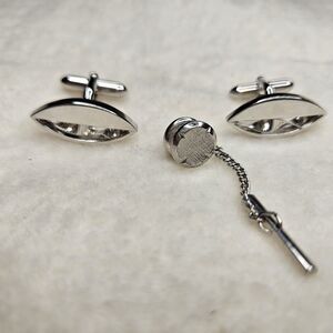Swank Silver Tone Oval Bullet Back Men's Cufflinks Signed with Tie Tack